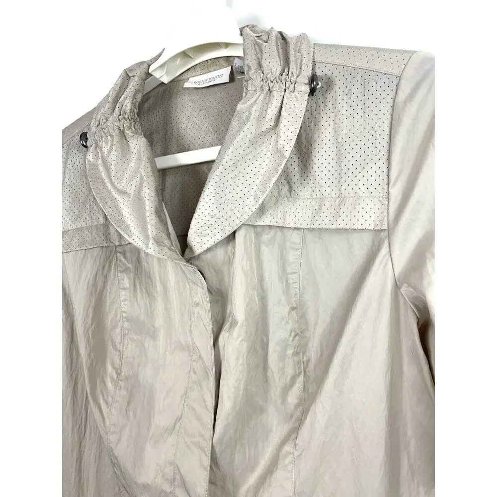 WEEKENDS By Chico’s 1 Size 8 Snap Front Lightweight Windbreaker Jacket Tan